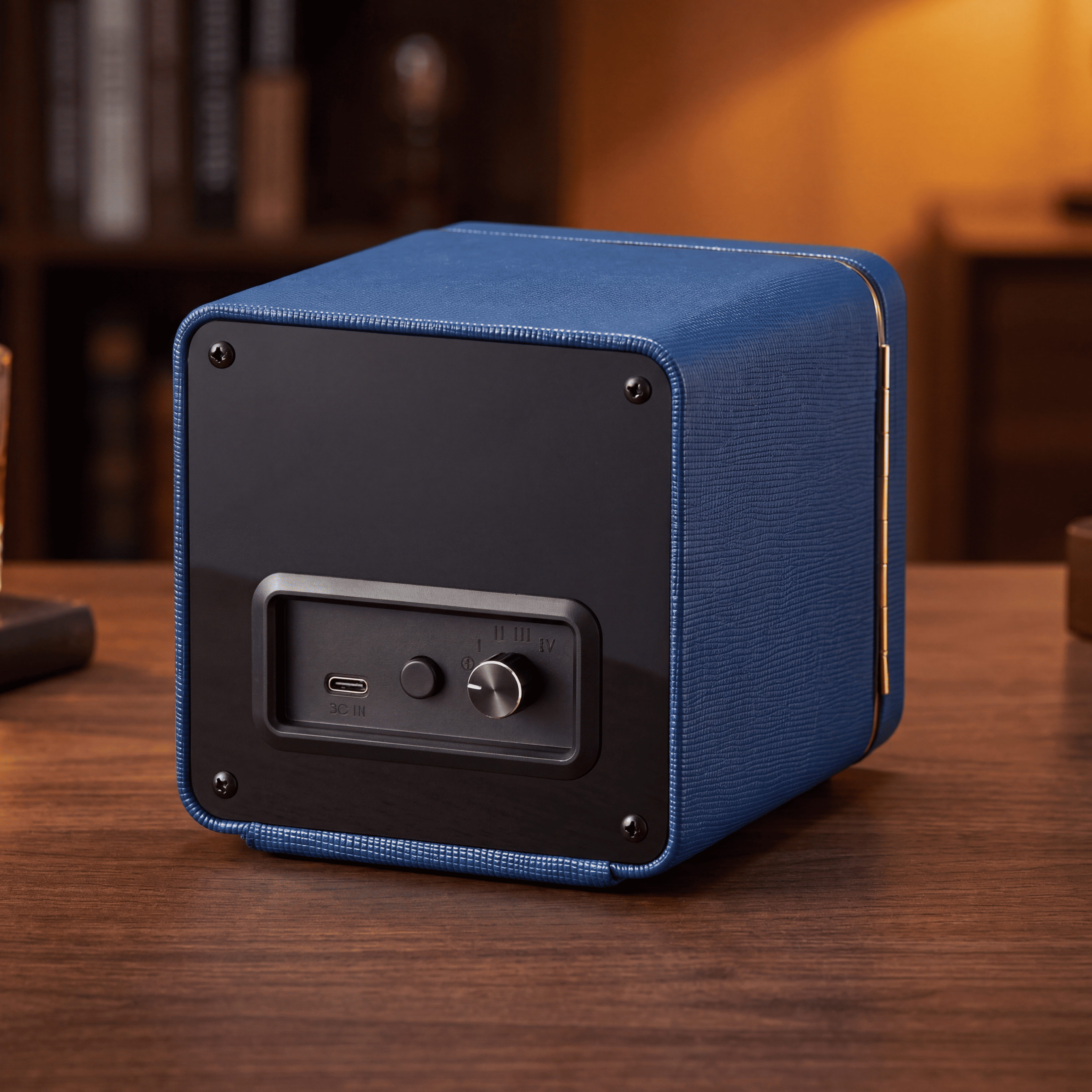 Remontoir Obsidian Cube